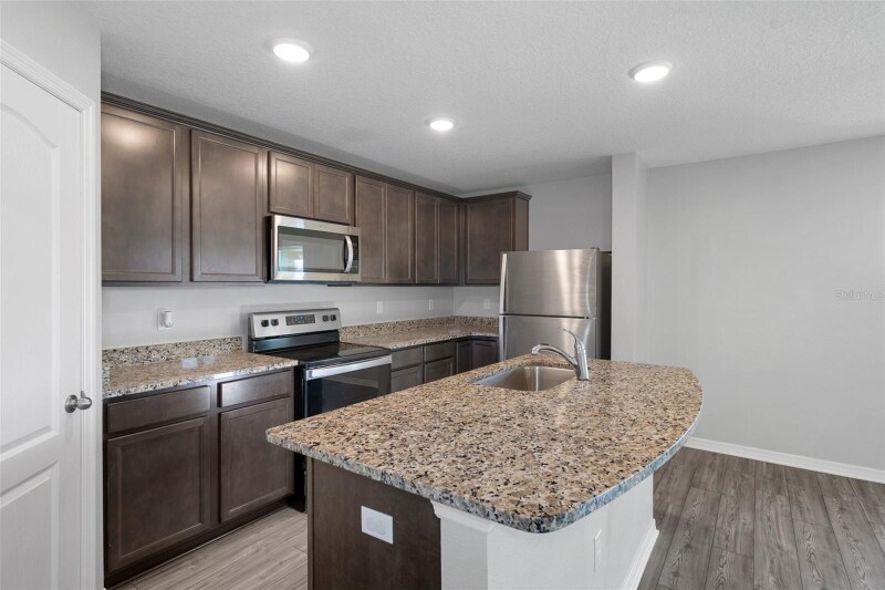 Building Photo - 5242 Fez Ct