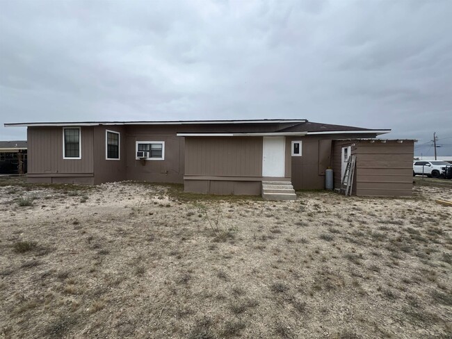 Building Photo - 125 Burge Dr