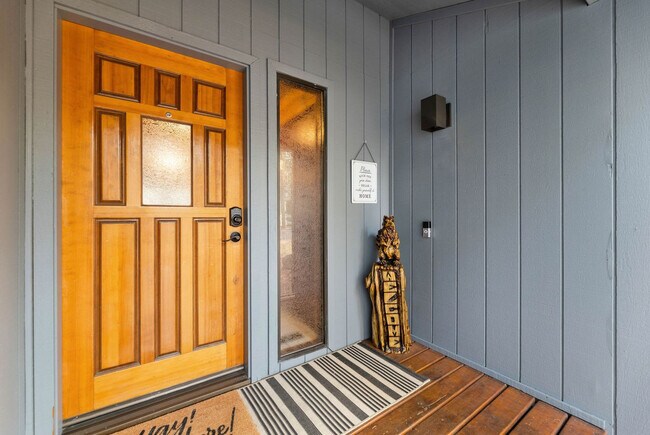 Building Photo - 18087 E Butte Ln