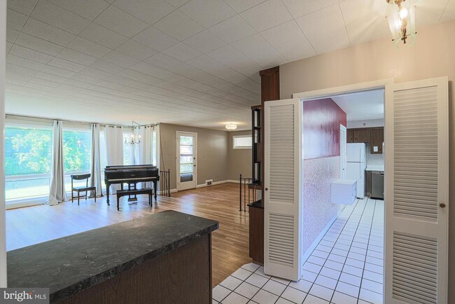 Building Photo - 3219 Northbrook Rd