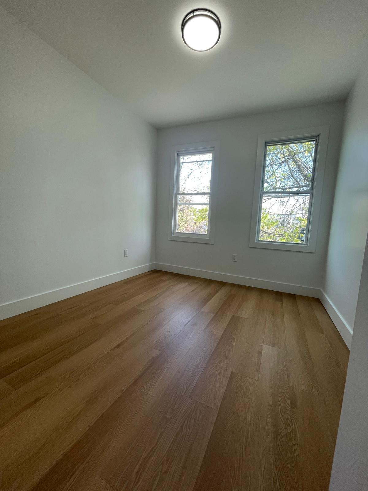 Building Photo - 156 Woodlawn Ave