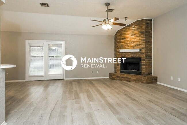 Building Photo - 3 Bedroom Pet-Friendly Home in Edmond, OK ...