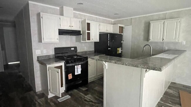 Primary Photo - 1019 W Main St