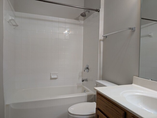 Building Photo - Pristine Condo located in The Copper Ridge...