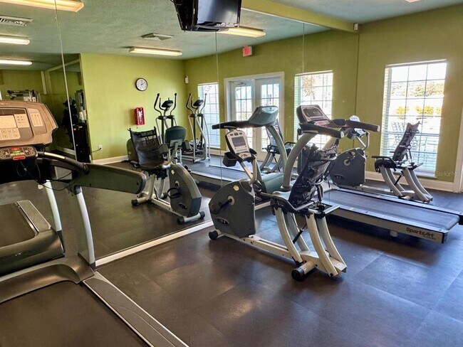 Building Photo - 1222 Bermuda Lakes Ln