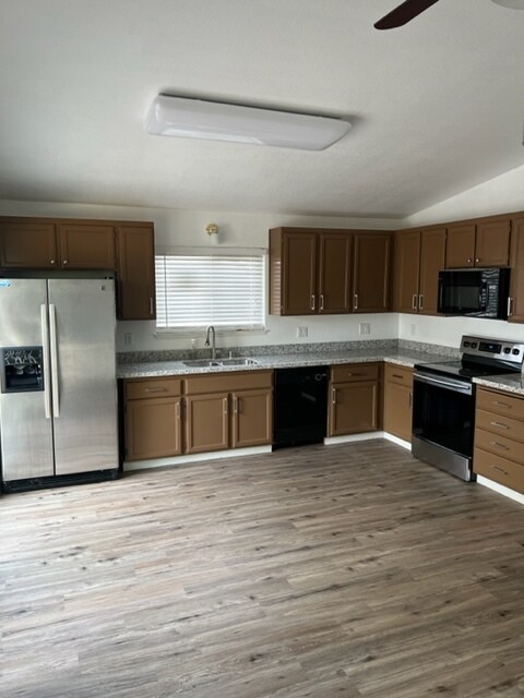 Building Photo - 1780 Greengate St