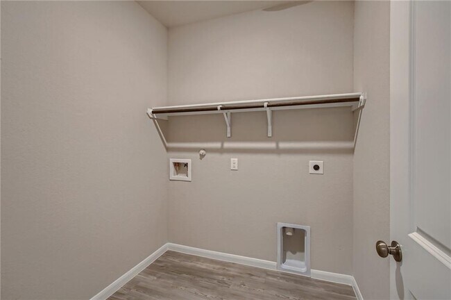 Building Photo - 2478 Moselle Ln