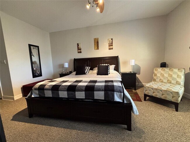 Building Photo - 8838 Coral Palms Ct