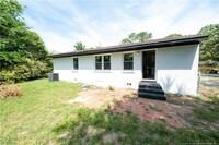 Building Photo - 4825 Cottonwood Dr