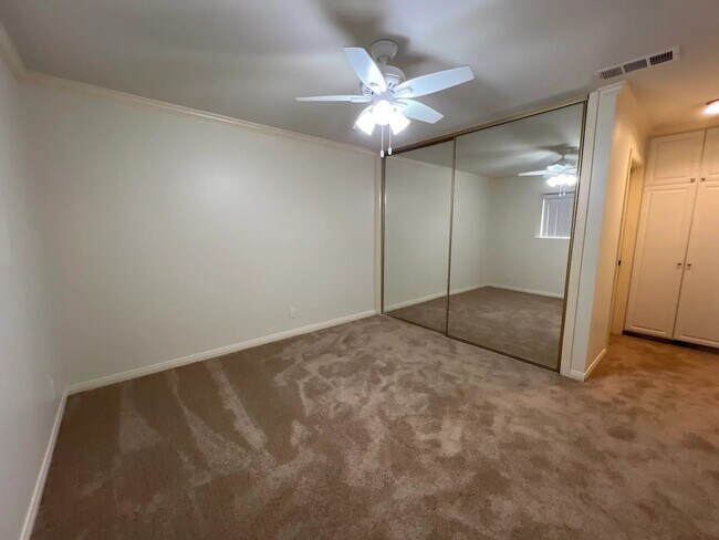 Building Photo - 625 E Cypress Ave