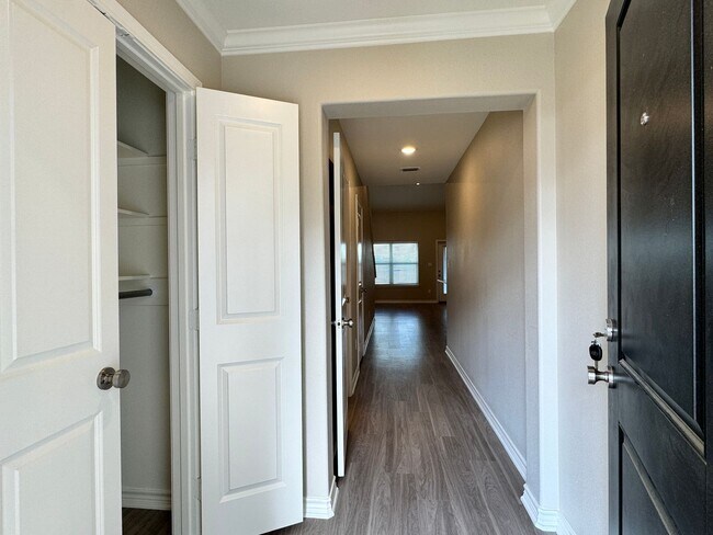 Building Photo - 14568 CR 2191