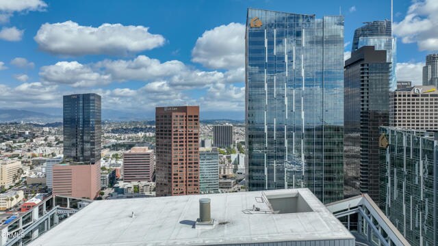 Building Photo - 889 Francisco St