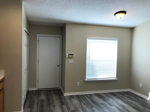 Building Photo - 3080 Golden Pond Blvd