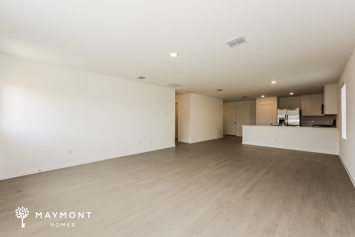 Building Photo - 1083 Neyland Dr