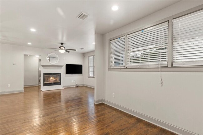 Building Photo - 1273 Lechlade Cir