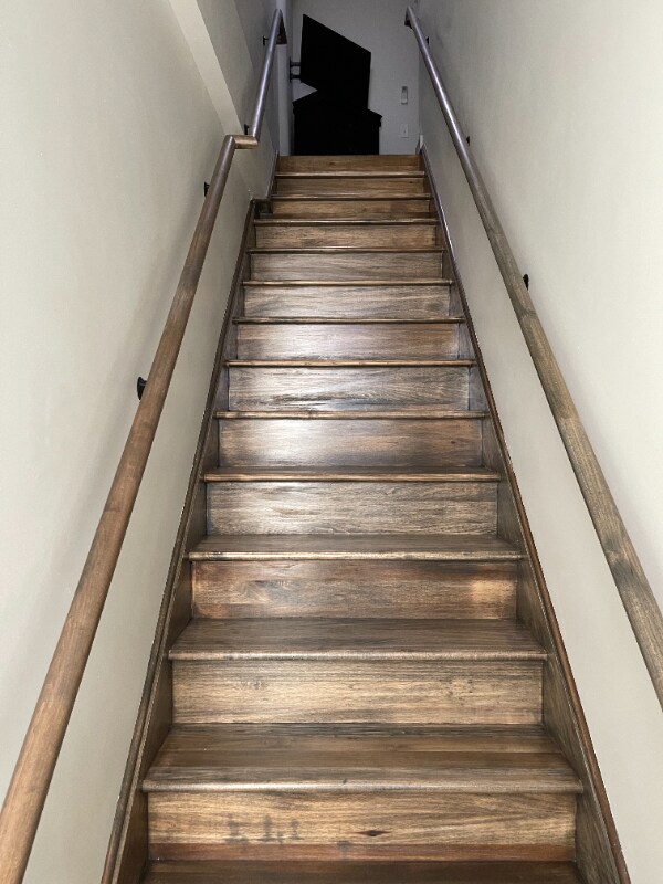 Building Photo - 1417 W9th St