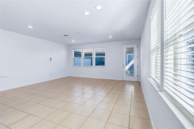 Building Photo - 10379 Folly Bch Rd