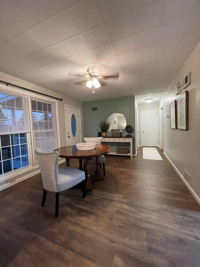 Building Photo - 1535 Kaiser Ave