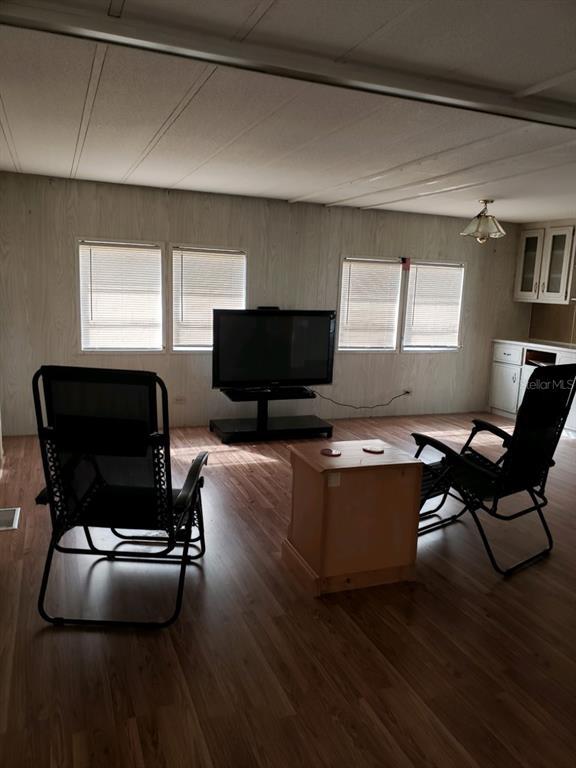 Building Photo - 1909 Shady Cove Dr