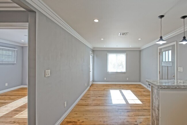 Building Photo - 202 Whiting St