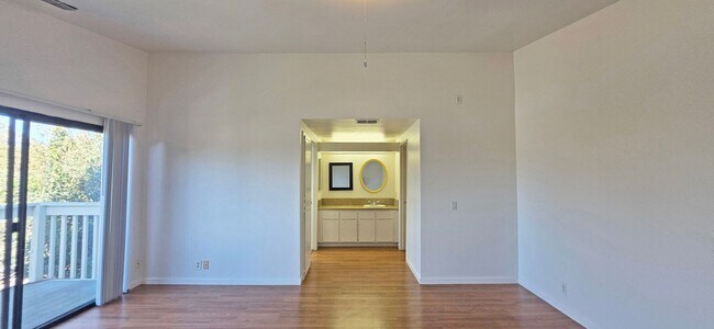 Building Photo - 7862 Hampton Ln