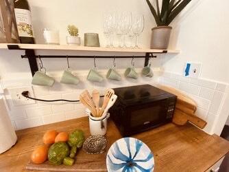 Building Photo - 1518 W Craig Pl