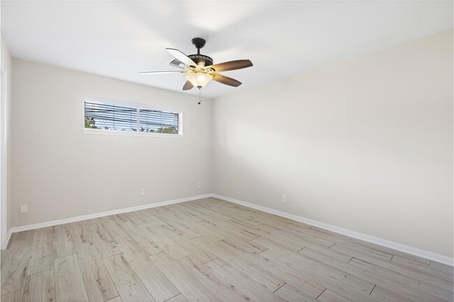 Building Photo - 1607 Buescher Dr