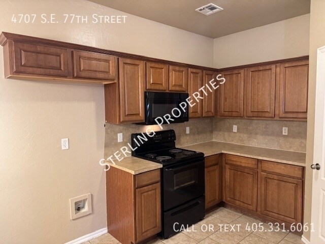 Building Photo - 4707 SE 77th St