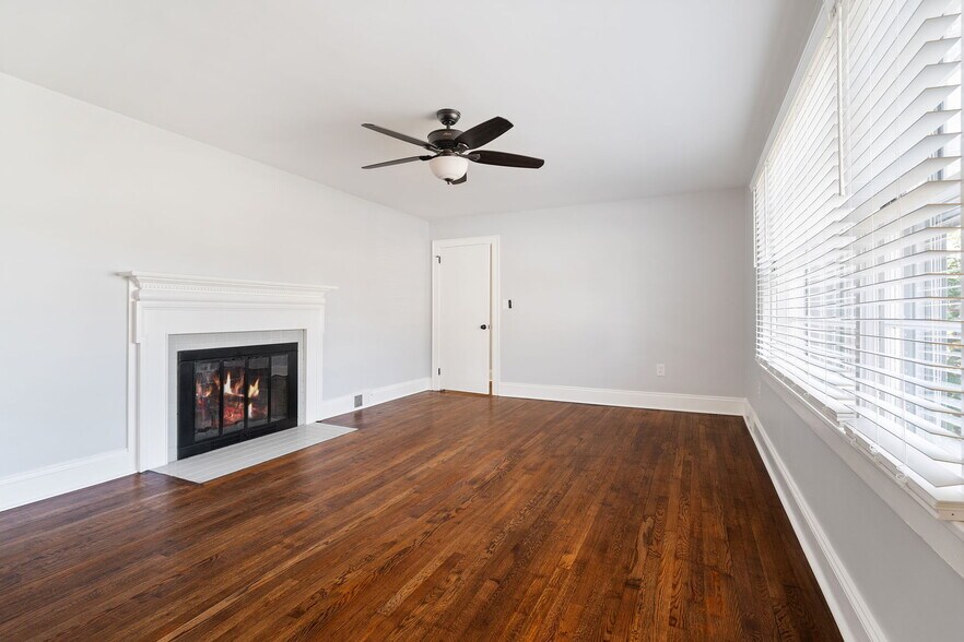 Living Room - 415 Hudson St