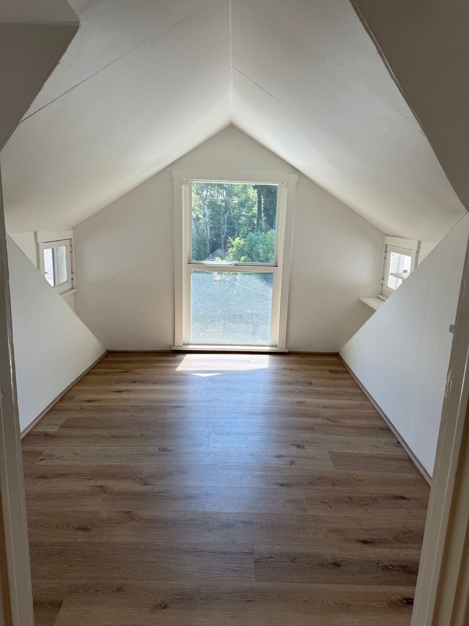 Building Photo - 345 Mount Washington Dr