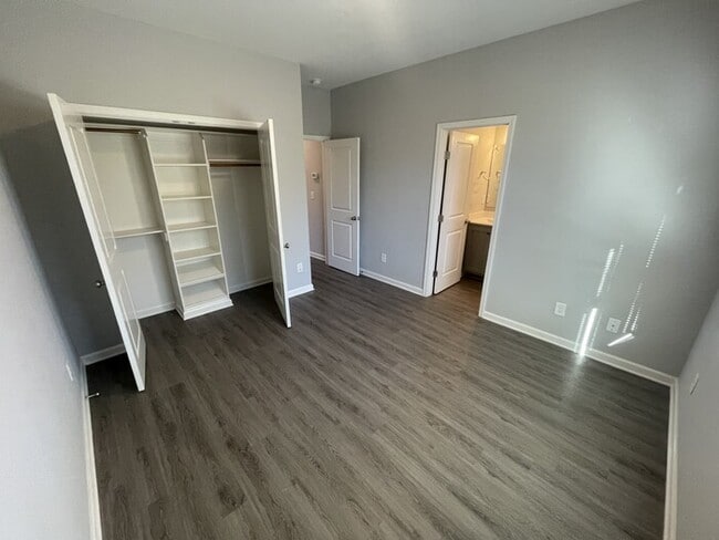 Building Photo - 20-A Korea St