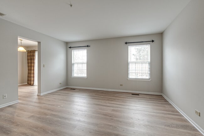 Building Photo - 1291 Orleans Dr