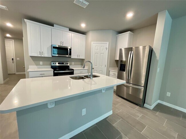 Building Photo - 1574 Grand Rue Dr