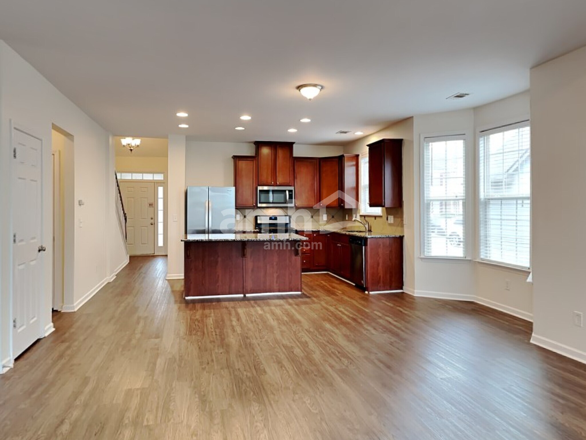 Building Photo - 1823 Madrid Falls Dr