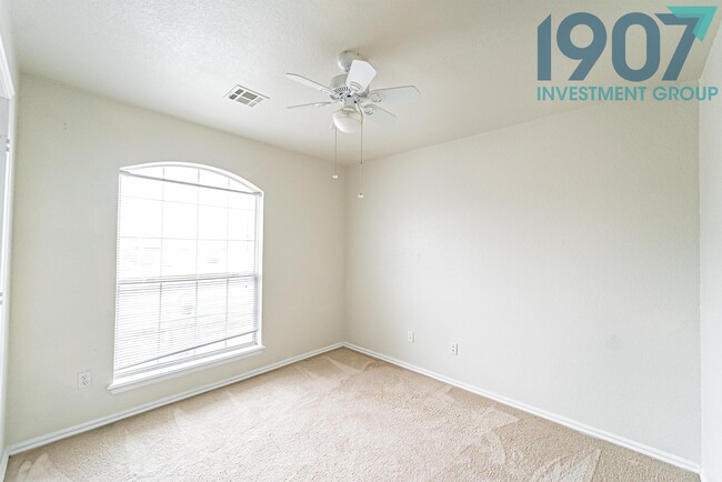 Building Photo - 805 Sequoyah Trail