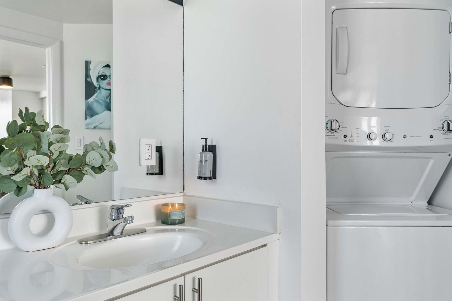 Building Photo - 2889 McFarlane Rd