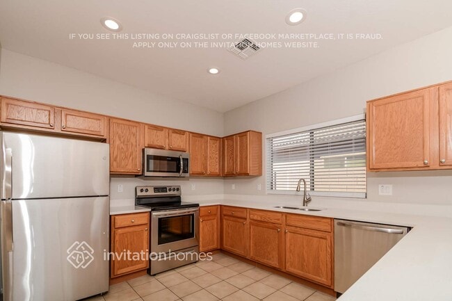 Building Photo - 15149 N 138th Ln