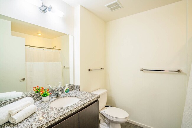 Building Photo - 888 N 4th St