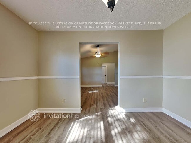 Building Photo - 2301 Beechwood Ct