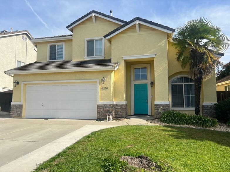 Building Photo - 4216 Heritage Ct