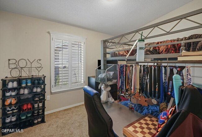 Building Photo - 3240 Bell Point Dr