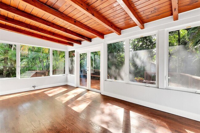 Building Photo - 2180 SW 24th St