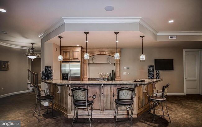 Building Photo - 7841 Montvale Way
