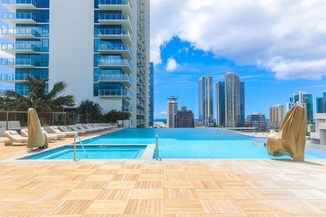 Building Photo - The Park on Keeaumoku - largest 2-bedroom residence offering 1,074 square feet of interior living...