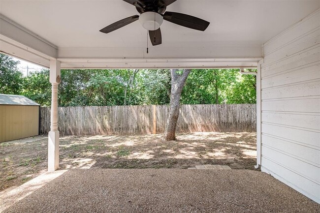 Building Photo - 8801 Camelia Ln