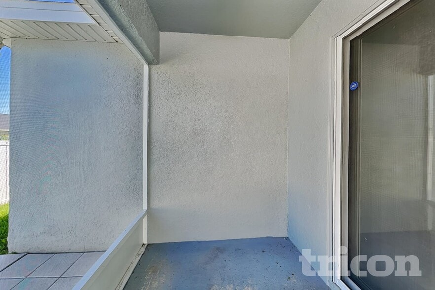 Building Photo - 921 Kingfisher Dr