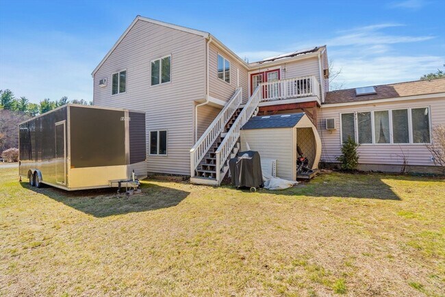 Building Photo - 4 Sterling Ln