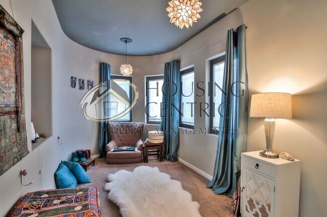Building Photo - Serrano Executive 4bd/4.5ba Executive Home with Pool, Spa & 4-Car Garage!