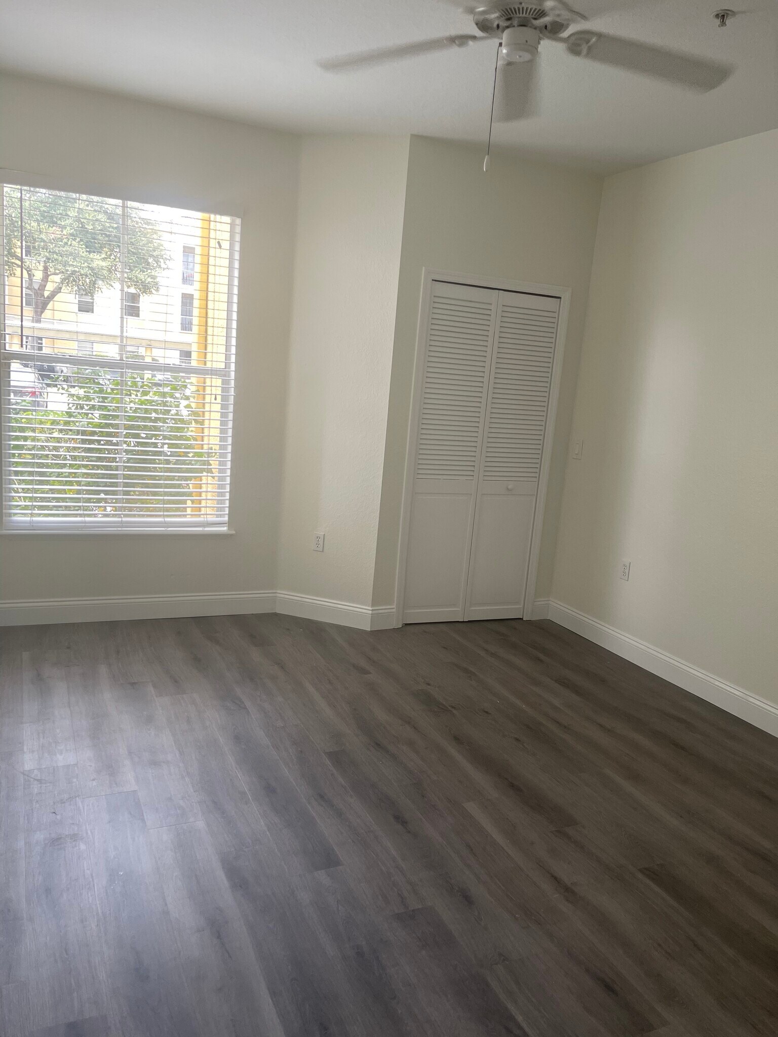 Building Photo - 1150 Lake Shadow Cir