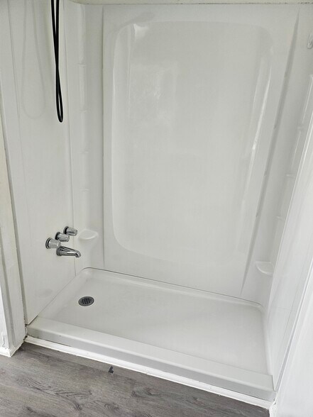 Building Photo - 967 Davis St